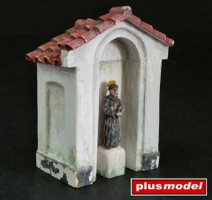 Plus Model 4024: 1/48 Chapel with Statue